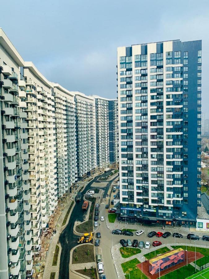 4 Rooms Apartment With A View Of The Dnieper River Kiev Ngoại thất bức ảnh