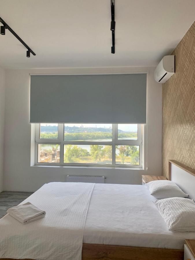 4 Rooms Apartment With A View Of The Dnieper River Kiev Ngoại thất bức ảnh